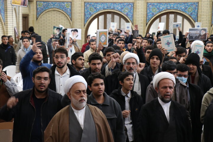 حضور پرشور اساتید و طلاب حوزه‌های علمیه برادران در مدرسه علمیه صالحیه کرمان