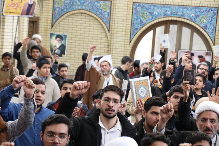 حضور پرشور اساتید و طلاب حوزه‌های علمیه برادران در مدرسه علمیه صالحیه کرمان