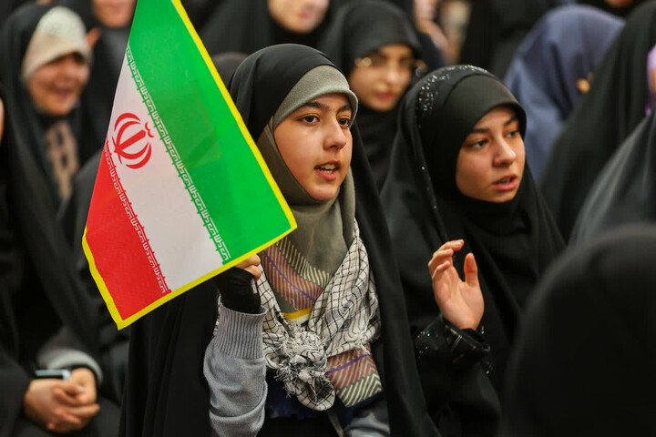 تصاویر/ اجتماع طلاب و روحانیون تبریزی در محکومیت هتک‌حرمت به قرآن کریم و مرجعیت دینی