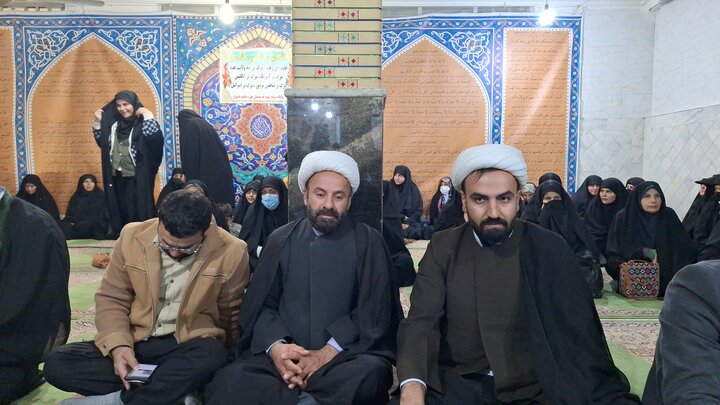 گزارش تصویری | تجدید بیعت طلاب کهگیلویه و بویراحمد با رهبری در حوزه علمیه یاسوج