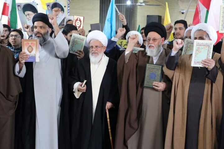 تصاویر/ اجتماع روحانیون و طلاب یزد در محکومیت اهانت به ساحت کلام الله مجید برگزار شد