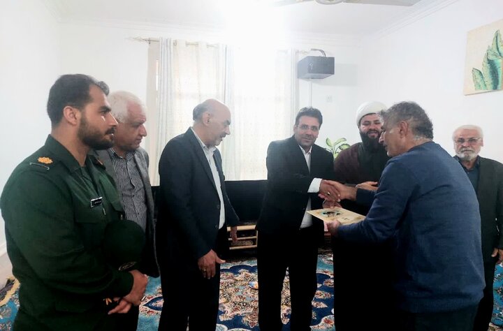 تصاویر/ دیدار امام جمعه بخش امام حسن با جانبازان