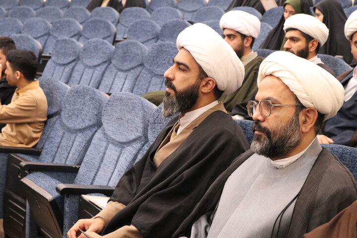 تصاویر/ تجمع بزرگ حوزویان سمنان در اعتراض و انزجار از هتک حرمت به قرآن کریم