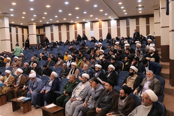 تصاویر/ تجمع بزرگ حوزویان سمنان در اعتراض و انزجار از هتک حرمت به قرآن کریم