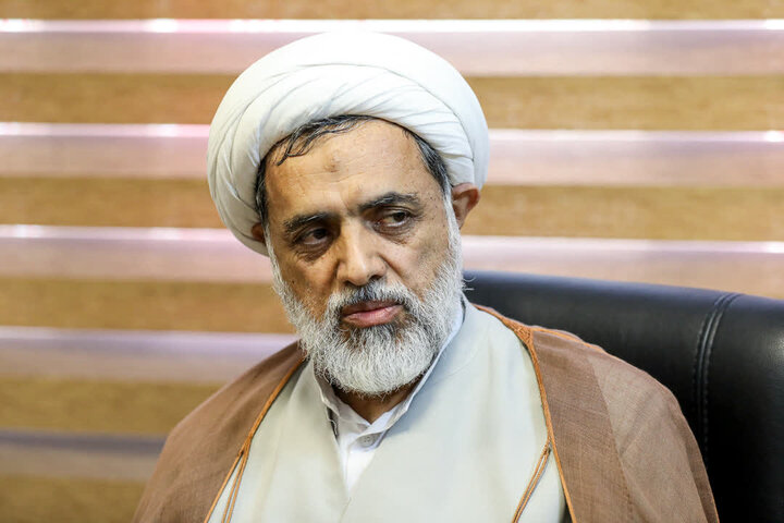 مسئول مرکز ارتباطات حوزه و نظام حوزه های علمیه