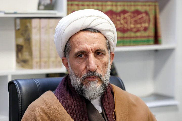 مسئول مرکز ارتباطات حوزه و نظام حوزه های علمیه