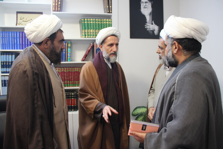 مسئول مرکز ارتباطات حوزه و نظام حوزه های علمیه