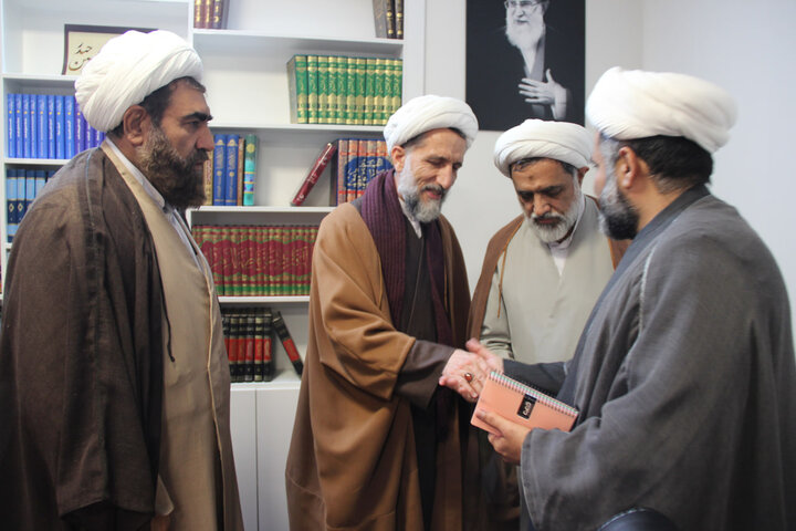 مسئول مرکز ارتباطات حوزه و نظام حوزه های علمیه