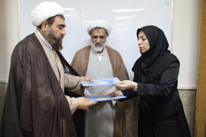 تصاویر / تفاهم نامه همکاری حوزه علمیه استان قزوین با اداره کل ورزش وجوانان استان قزوین