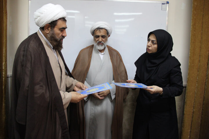 تصاویر / تفاهم نامه همکاری حوزه علمیه استان قزوین با اداره کل ورزش وجوانان استان قزوین