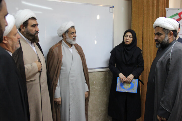 تصاویر / تفاهم نامه همکاری حوزه علمیه استان قزوین با اداره کل ورزش وجوانان استان قزوین