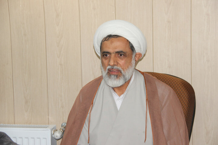 تصاویر / نشست معاونین  بر نامه ریزی حوزه علمیه استان قزوین در مدرسه علمیه شیخ الاسلام قزوین