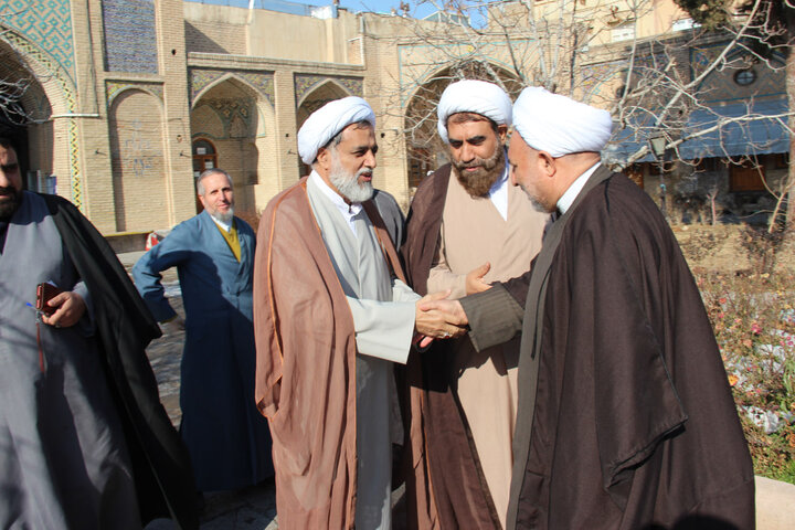 تصاویر / نشست معاونین  بر نامه ریزی حوزه علمیه استان قزوین در مدرسه علمیه شیخ الاسلام قزوین