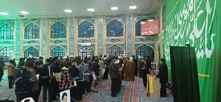 تجمع طلاب و روحانیون شهرستان زابل در محکومیت هتک حرمت به مقدسات