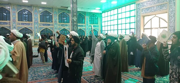 تجمع طلاب و روحانیون شهرستان زابل در محکومیت هتک حرمت به مقدسات