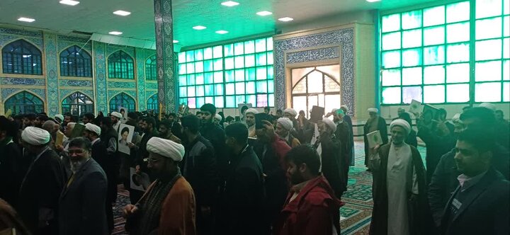 تجمع طلاب و روحانیون شهرستان زابل در محکومیت هتک حرمت به مقدسات