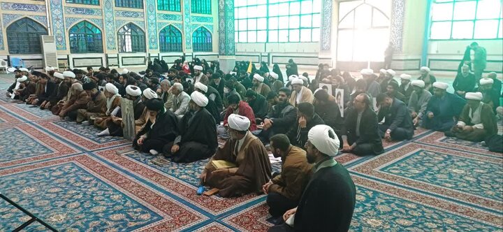 تجمع طلاب و روحانیون شهرستان زابل در محکومیت هتک حرمت به مقدسات