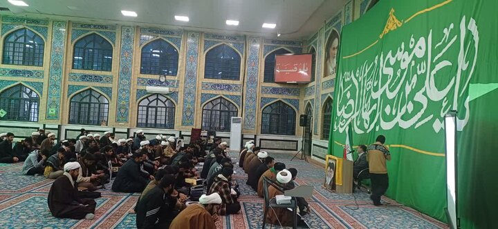 تجمع طلاب و روحانیون شهرستان زابل در محکومیت هتک حرمت به مقدسات