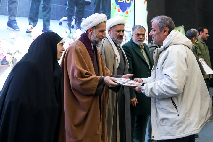 تصاویر /  حضور امام جمعه قزوین در سپاه صاحب الامر (عج) استان قزوین