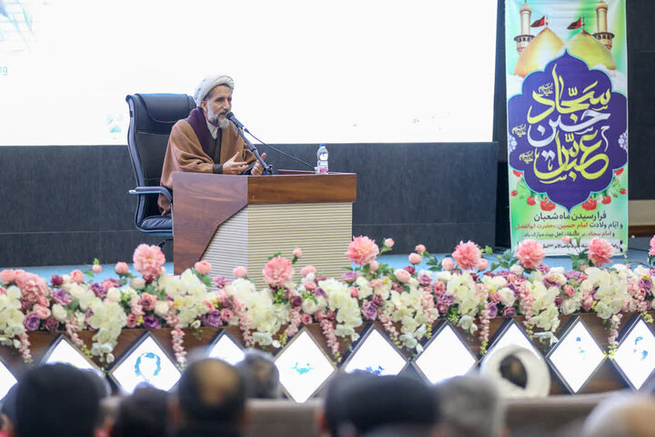 تصاویر /  حضور امام جمعه قزوین در سپاه صاحب الامر (عج) استان قزوین