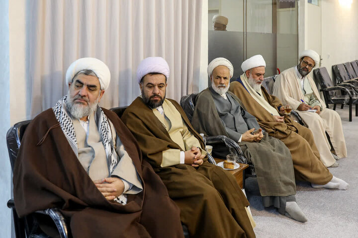 تصاویر / گردهمایی ائمه جمعه استان قزوین با حضور نماینده ولی فقیه در استان قزوین