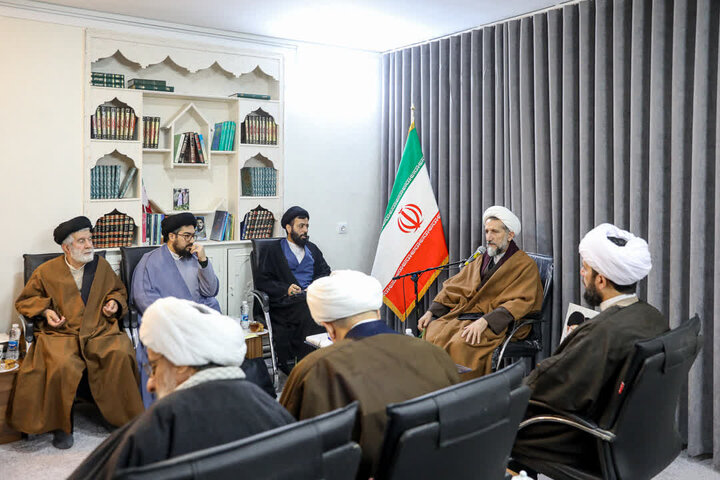 تصاویر / گردهمایی ائمه جمعه استان قزوین با حضور نماینده ولی فقیه در استان قزوین