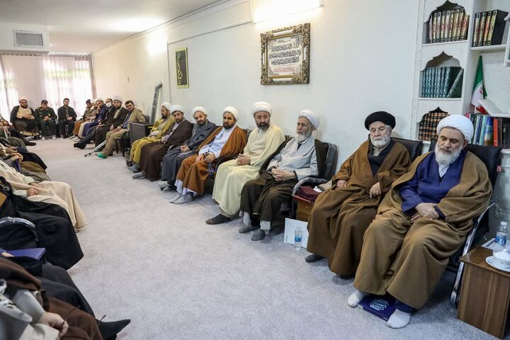 تصاویر / گردهمایی ائمه جمعه استان قزوین با حضور نماینده ولی فقیه در استان قزوین