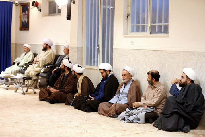 تصاویر/ جلسه طلاب و فضلای استان البرز