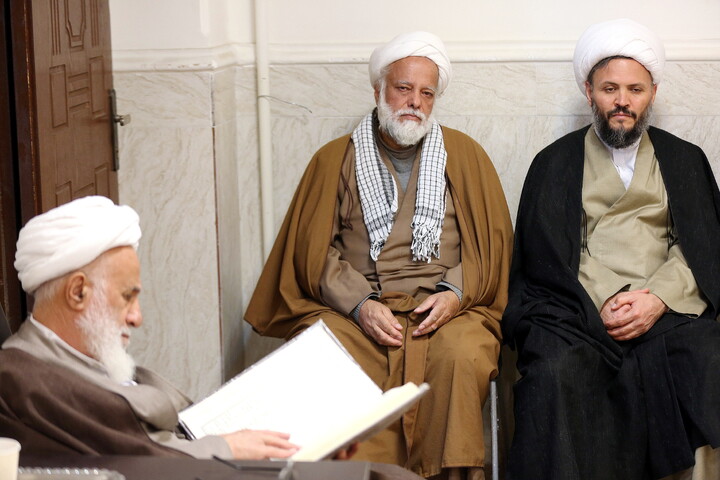 تصاویر/ جلسه طلاب و فضلای استان البرز