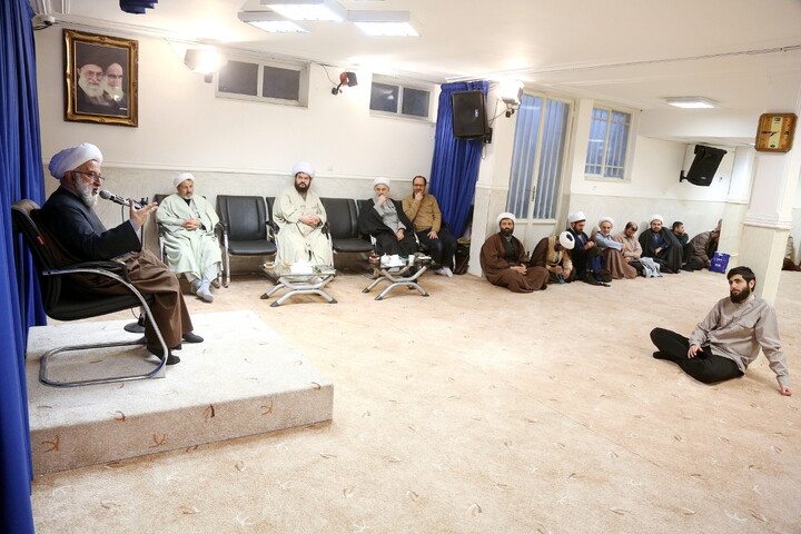 تصاویر/ جلسه طلاب و فضلای استان البرز