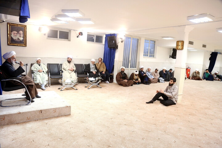 تصاویر/ جلسه طلاب و فضلای استان البرز