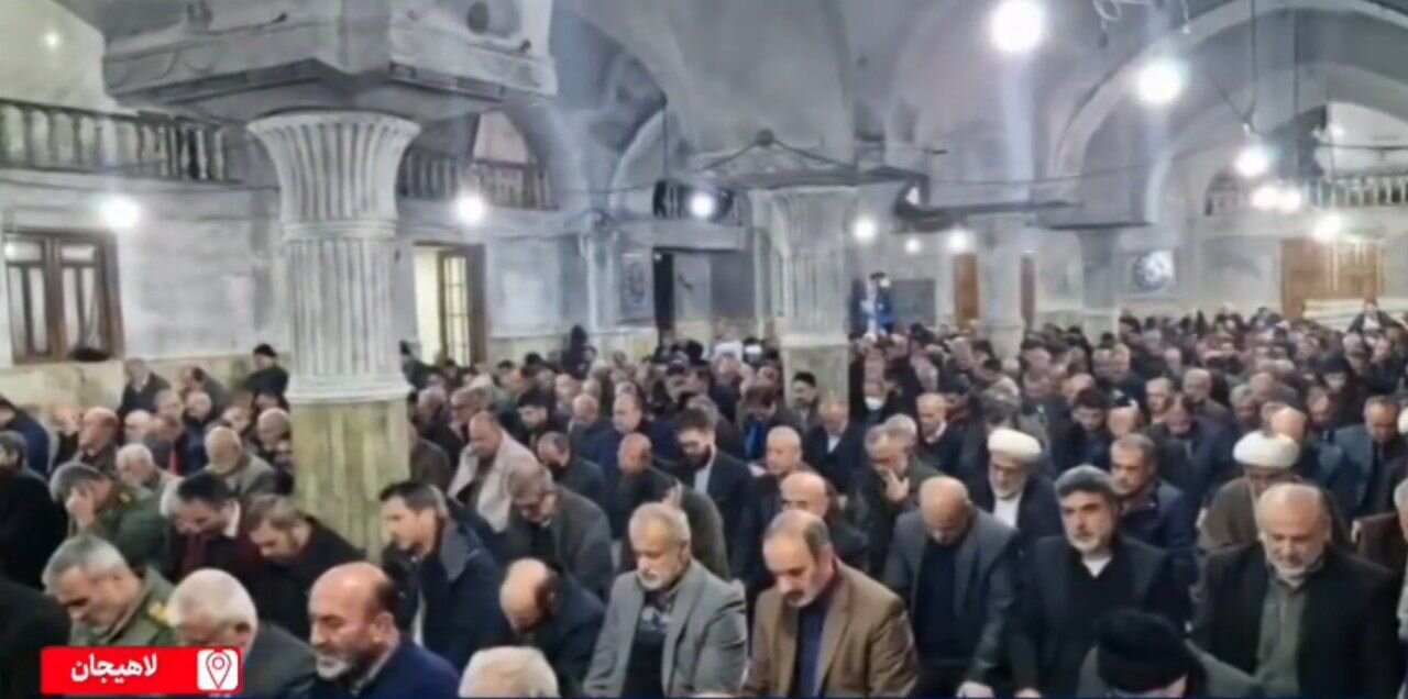 جمهوری اسلامی بچه‌ سرراهی نیست که هر ناکسی به آن لگد بزند/ ما شهدای مدافع امنیت کشور را آن‌گونه که باید معرفی‌ نکرده‌ایم