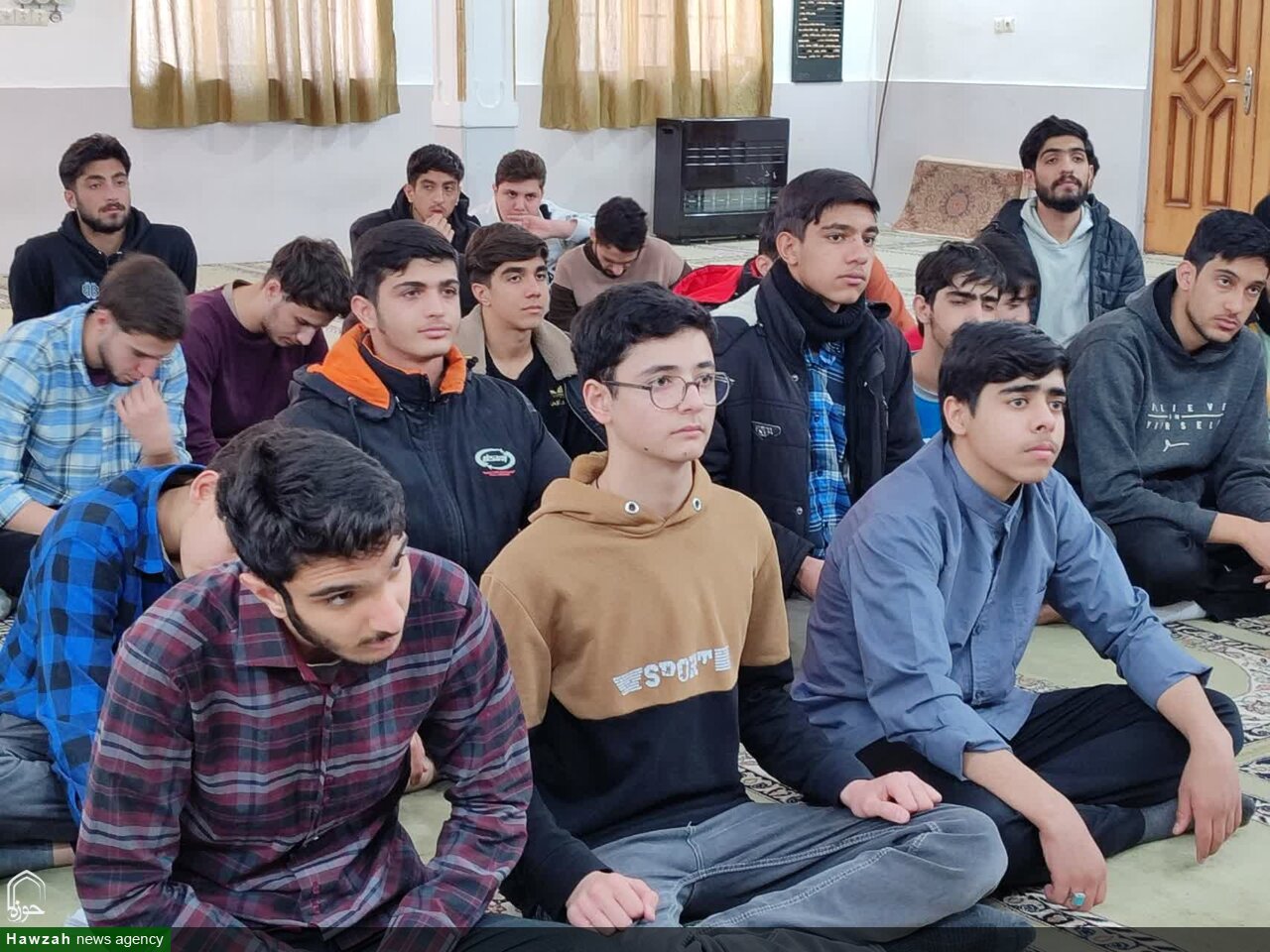 برگزاری جلسه درس اخلاق در مدرسه علمیه سامن+تصاویر