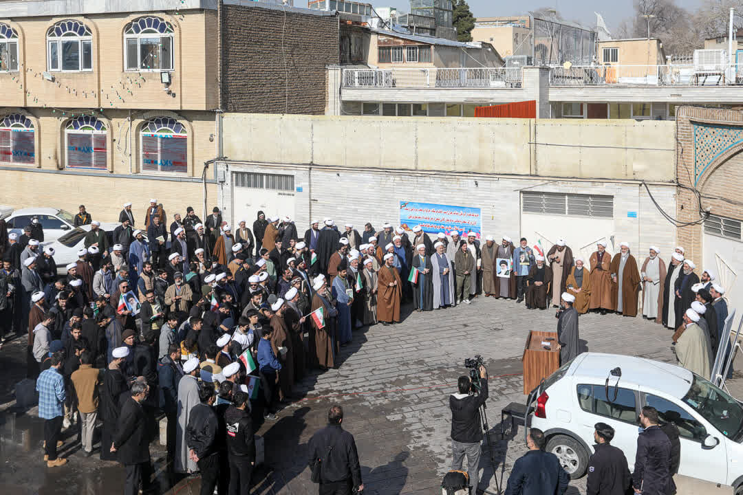 فیلم| اجتماع حوزویان استان قزوین در محکومیت اهانت به مقدسات دینی