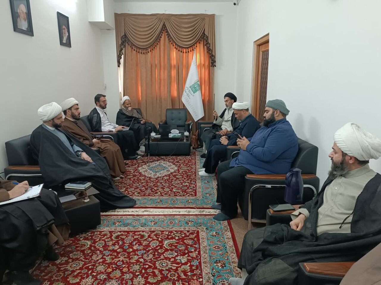 نشست تخصصی تحلیل مبانی و حدود مسئولیت ناشی از  تجمعات غیرمسالمت‌آمیز در نظام‌های حقوقی داخلی و بین‌المللی در مدرسه عالی فقاهت عالم آل محمد(ص)