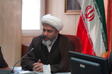 حرکت‌های جریان‌ساز قرآنی باید به گوش جهانیان برسد