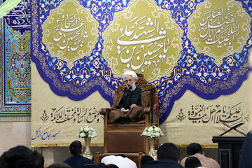 راز اتصال به خدا در مدیریت بدن نهفته است/ بدن نحیف اهل تقوا از غم مسئولیت است نه ضعف جسمانی