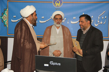 طلاب بهترین مبلغان فرهنگ احسان هستند