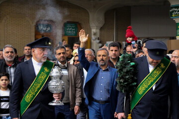 فیلم | تشرف جمعی از جانبازان اغتشاشات خراسان رضوی به زیارت حرم بانوی کرامت