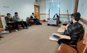 تصاویر/ برگزاری کارگاه طرح کلی اندیشه اسلامی در مدرسه علمیه امام صادق (ع) قروه