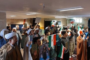 فیلم| اجتماع حوزویان قروه در حمایت از رهبری انقلاب و اعلام انزجار از فتنه‌گران