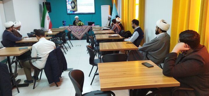 تصاویر/ نشست مدیران دارالقرآن مدارس علمیه حوزه علمیه استان تهران