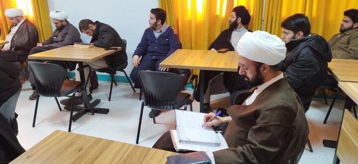 تصاویر/ نشست مدیران دارالقرآن مدارس علمیه حوزه علمیه استان تهران