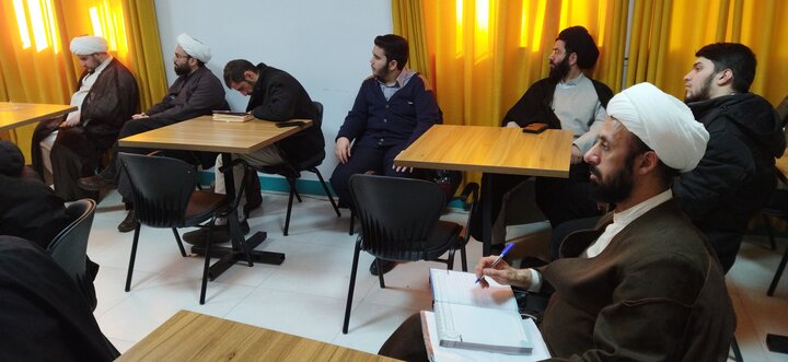 تصاویر/ نشست مدیران دارالقرآن مدارس علمیه حوزه علمیه استان تهران