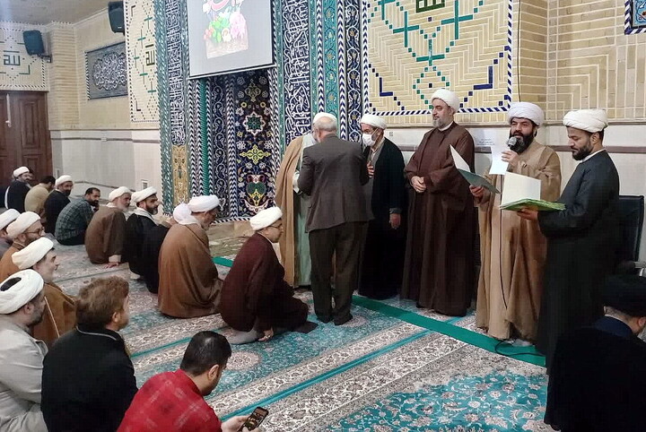 تصاویر / آیین تجلیل از کارمندان ایثارگر و جانباز مرکز مدیریت حوزه‌های علمیه