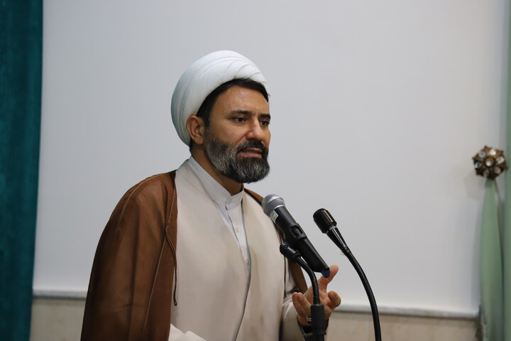 تصاویر/ نشست صمیمی نماینده ولی فقیه با مبلغین طرح امین مدارس استان کردستان