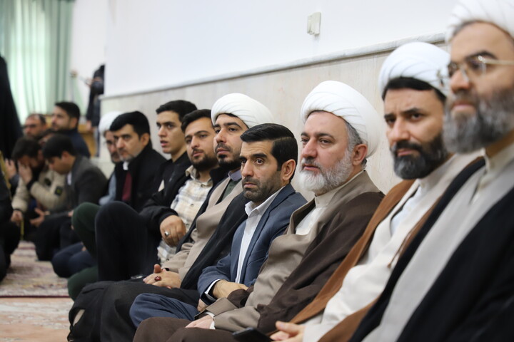 تصاویر/ نشست صمیمی نماینده ولی فقیه با مبلغین طرح امین مدارس استان کردستان