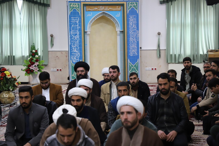 تصاویر/ نشست صمیمی نماینده ولی فقیه با مبلغین طرح امین مدارس استان کردستان