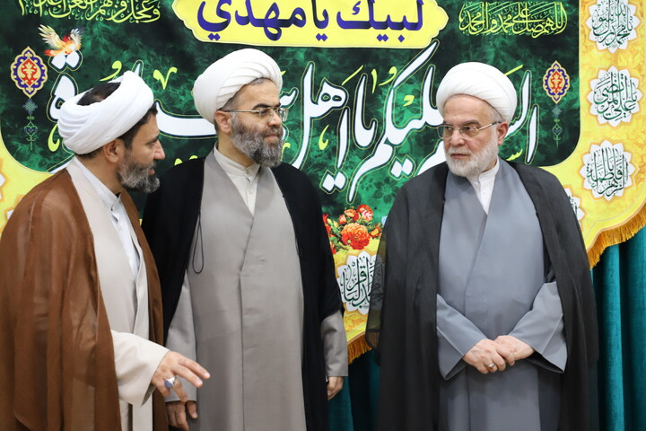 تصاویر/ نشست صمیمی نماینده ولی فقیه با مبلغین طرح امین مدارس استان کردستان