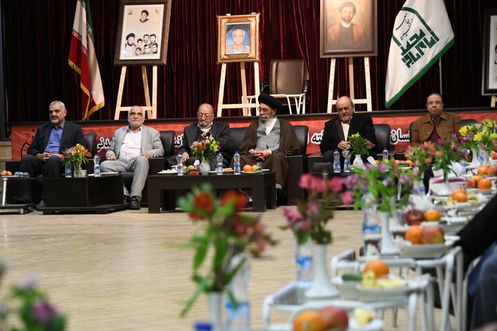 تصاویر |پیش جلسه دومین همایش یک همت مهدوی ویژه احداث مرکز جامع پيشگيري از سرطان